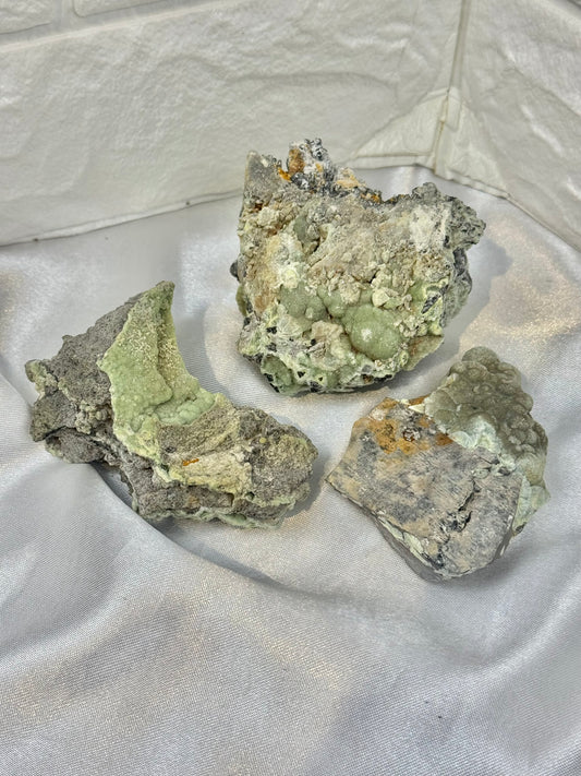 You pick! Wavellite specimens from Arkansas