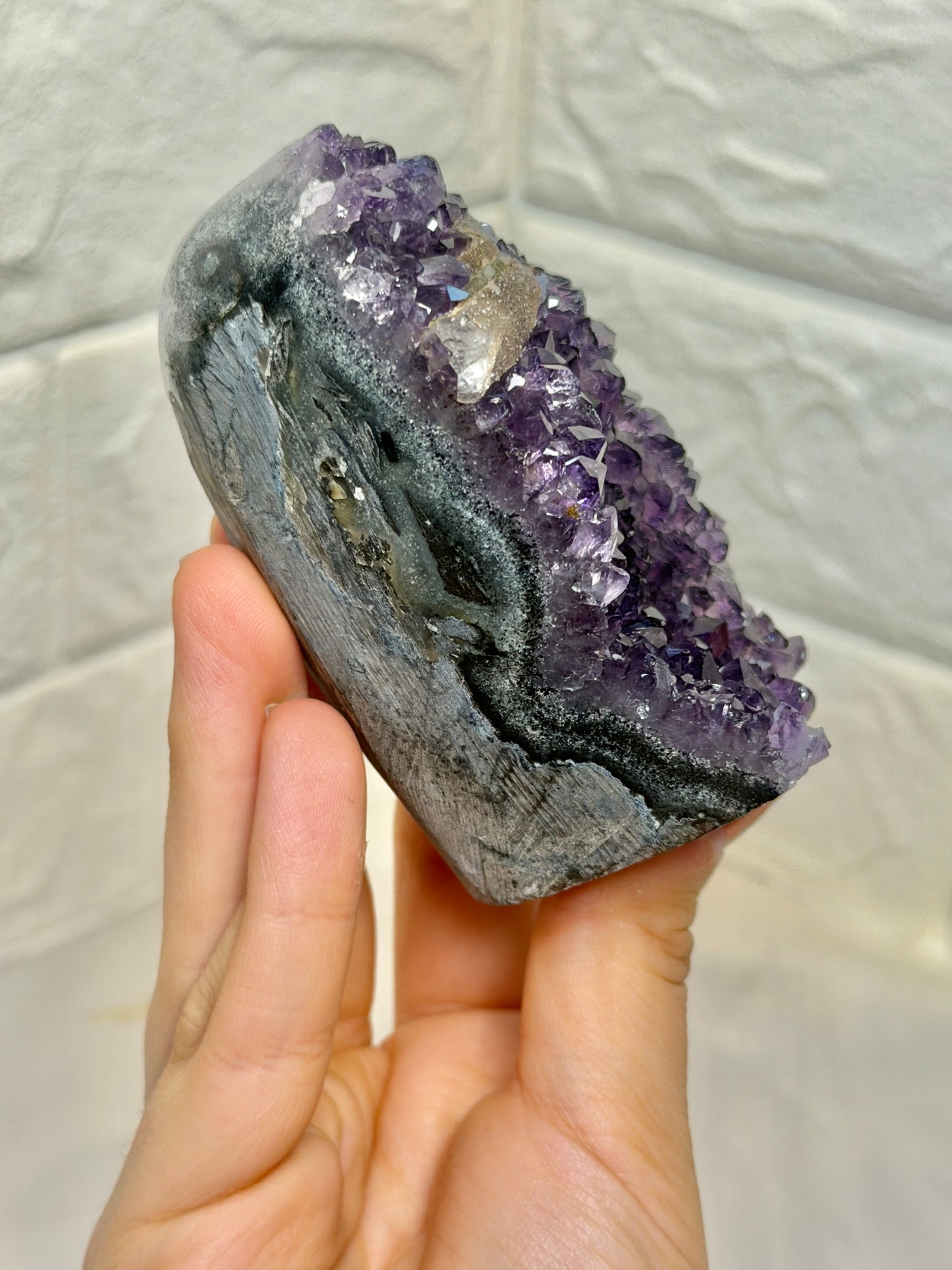 Juicy Uruguay amethyst with calcite A