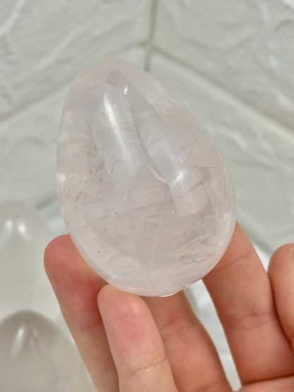 1 gemmy girasol quartz egg