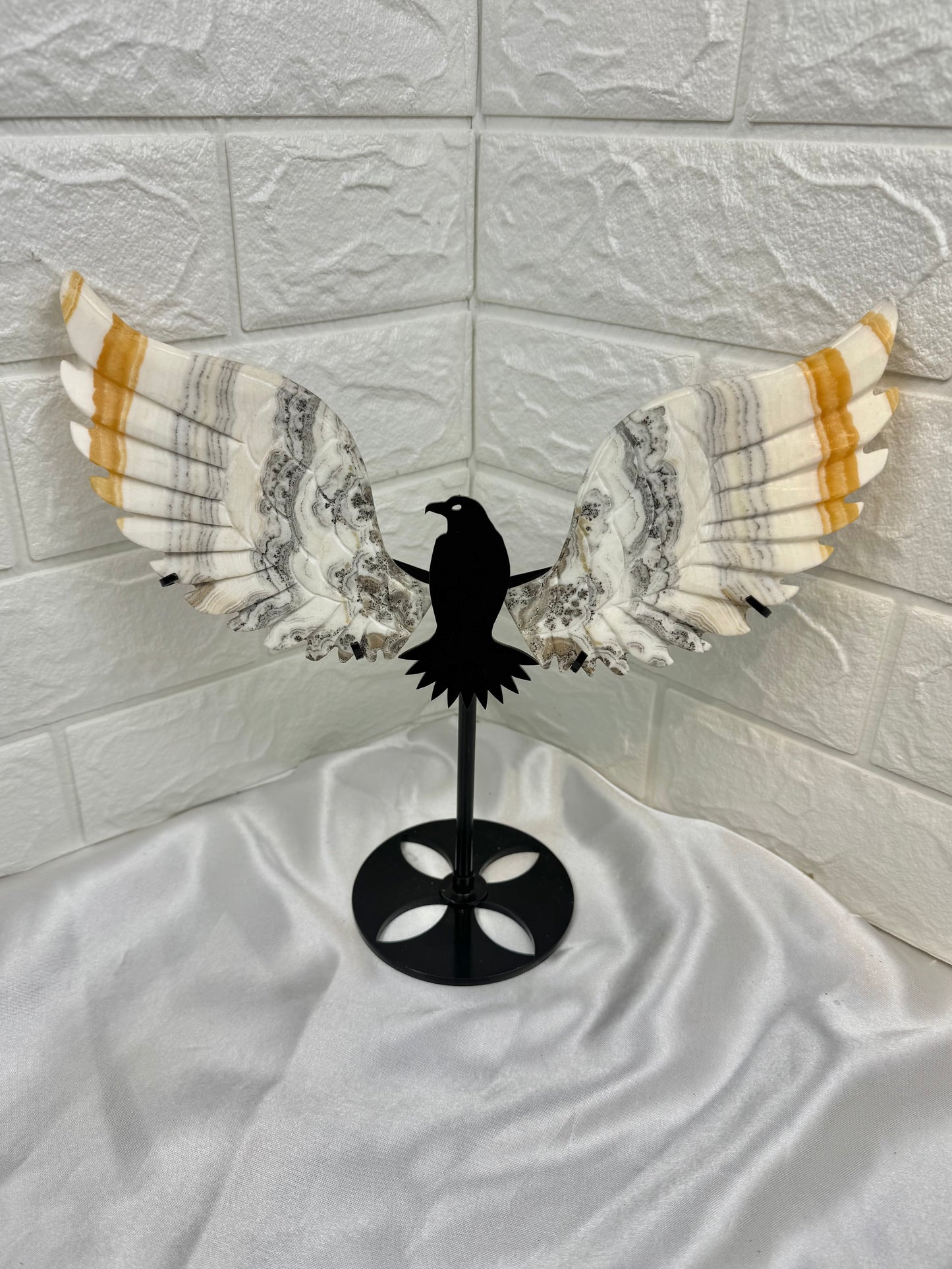 Amazing dendritic orange calcite bird wings B