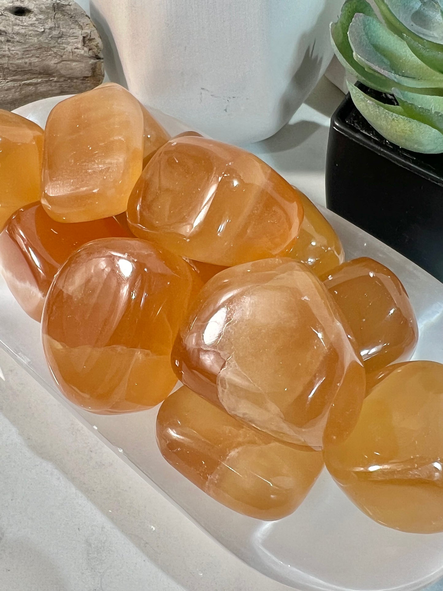 1 honey calcite tumble