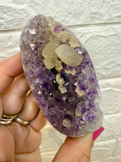 Dark Purple Uruguayan Amethyst with Calcite U
