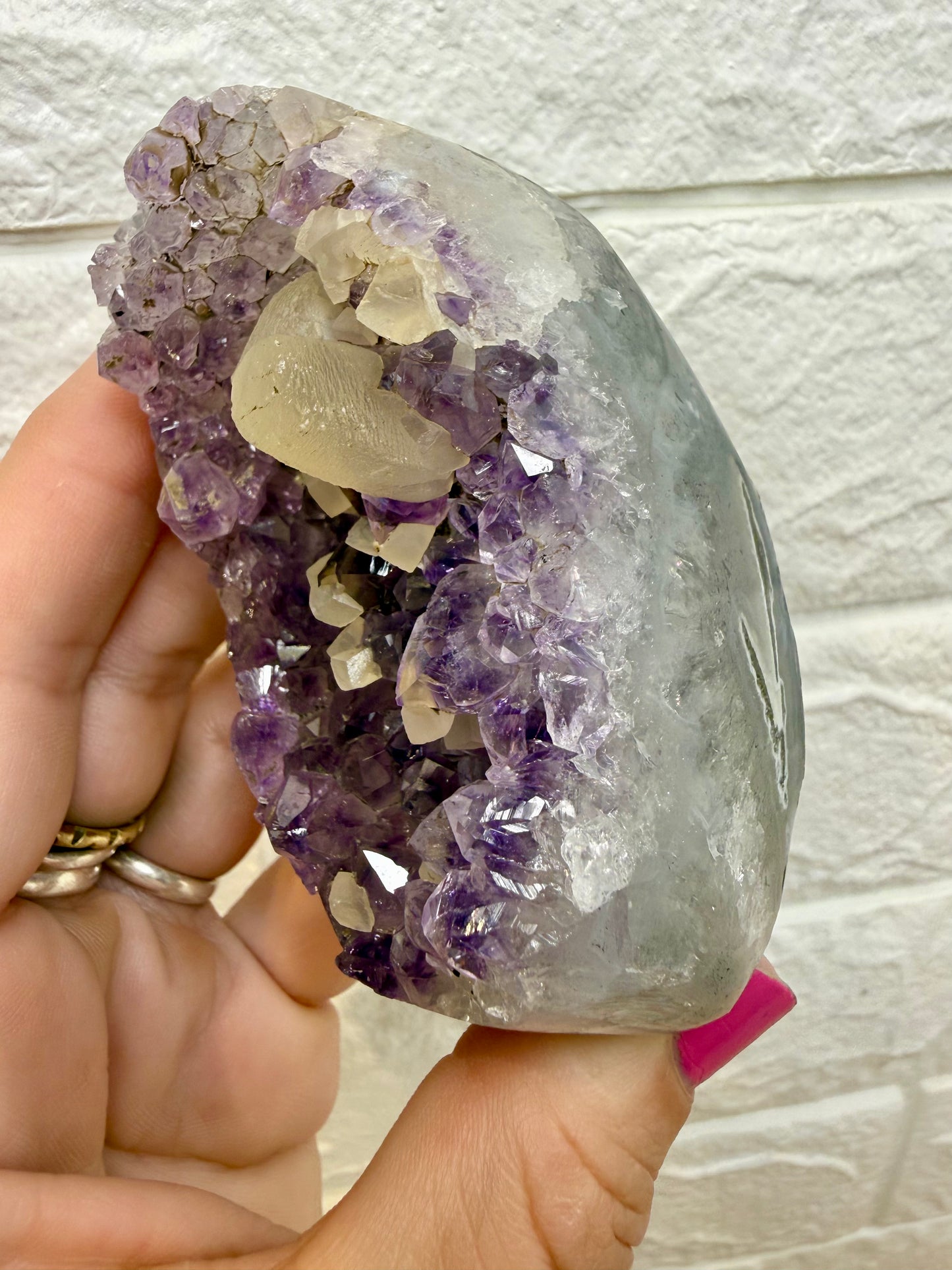 Dark Purple Uruguayan Amethyst with Calcite U