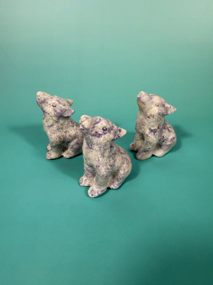 1 opalized fluorite wolf carving