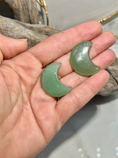 1 cute green aventurine moon