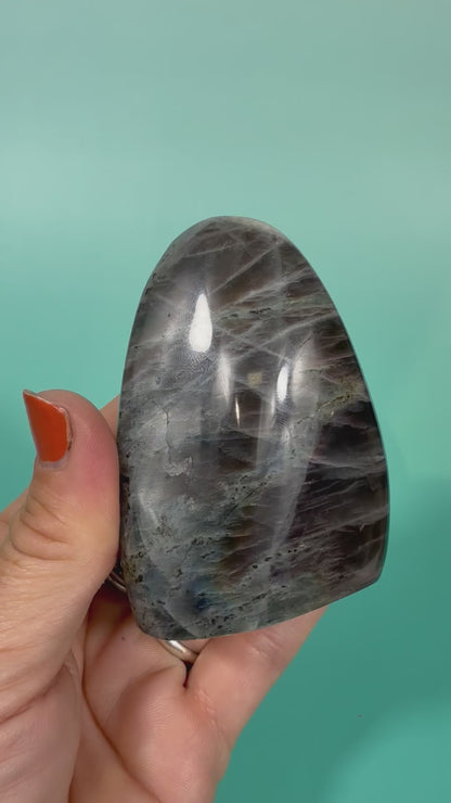Purple flash labradorite Freeform U