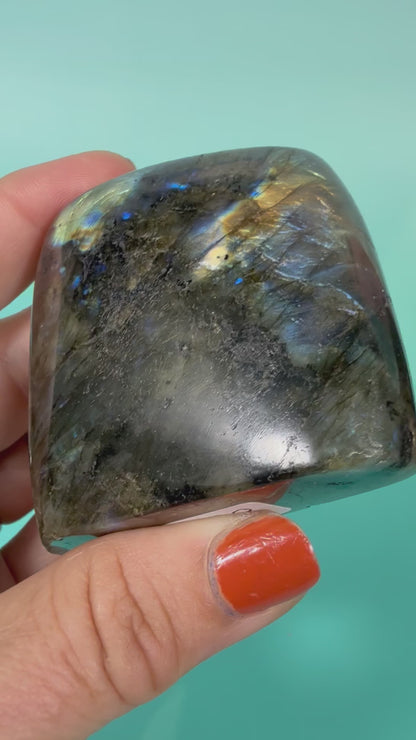 Electric blue labradorite Freeform W